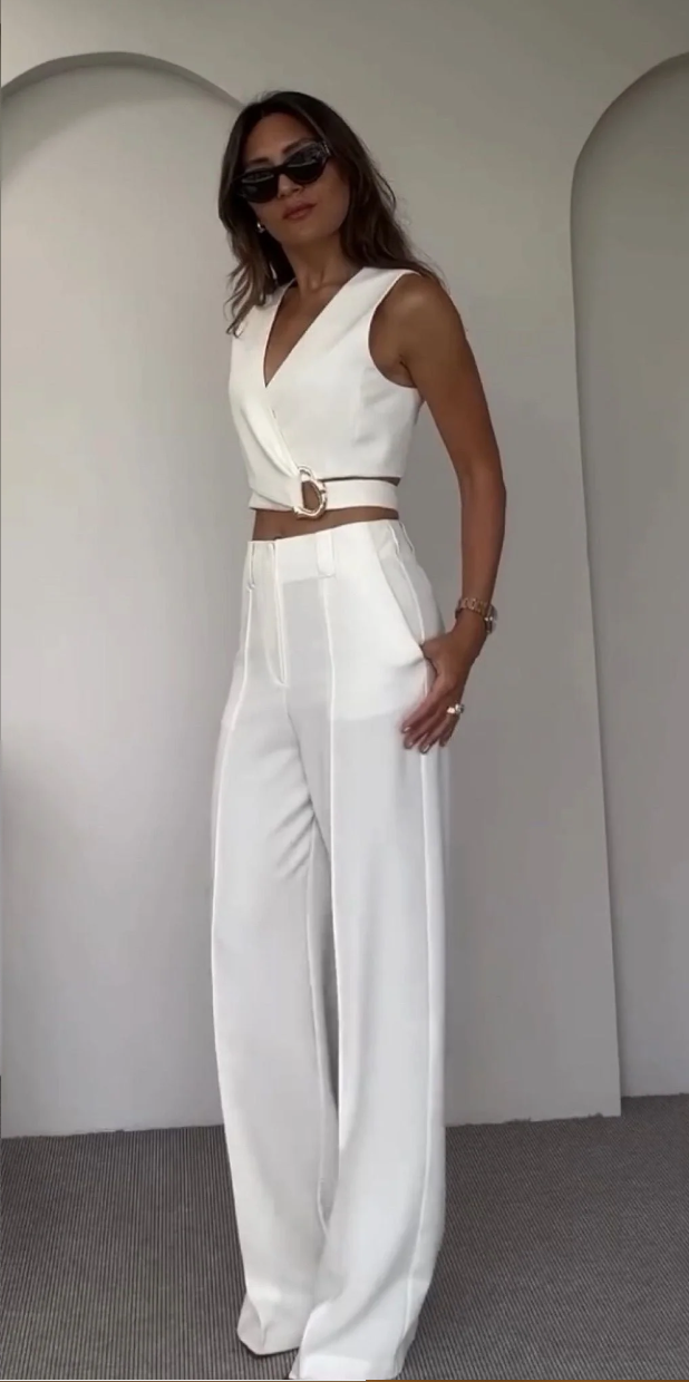 Erelah | Stylish Classic Suit