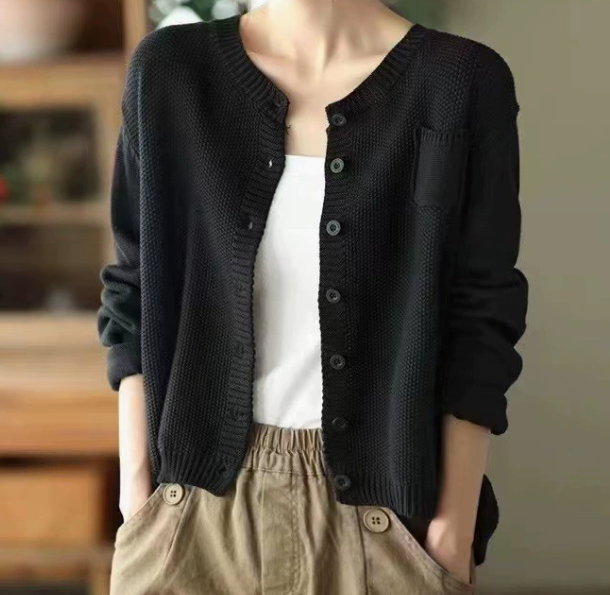 Shana - Classic Cardigan