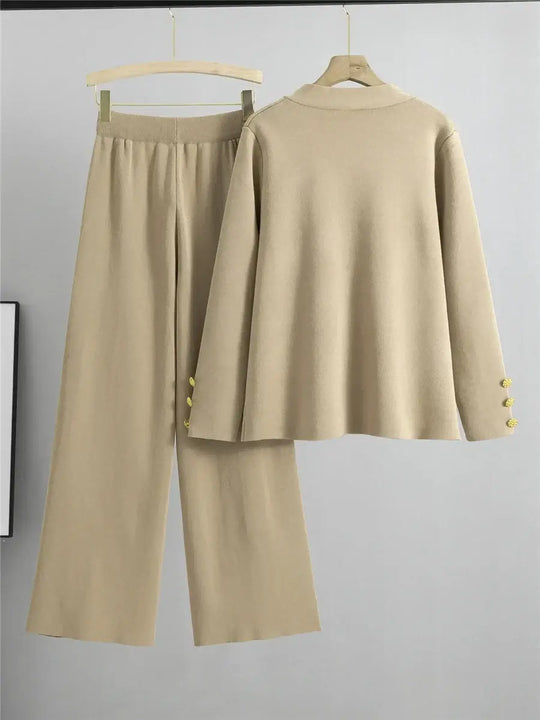 Vela | Button-Detail Chic Set