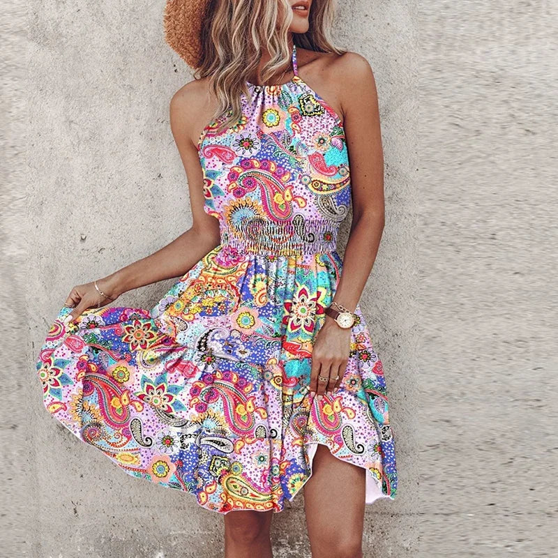 Amora | Chic Halter Dress