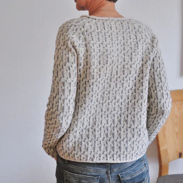 Sue - Elegant Gray Sweater