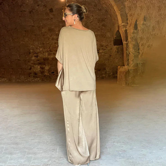 Yohana | Elegant Two-Piece Suit